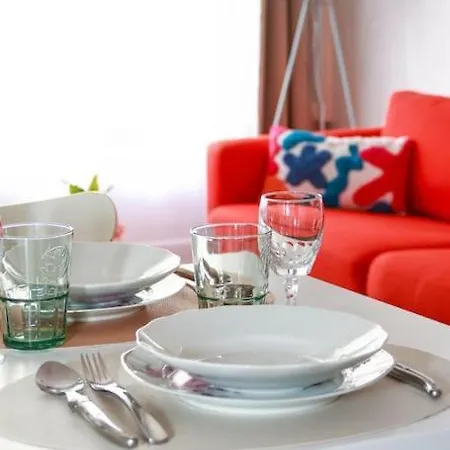 Cosy 3 Pieces A 5 Min De La Prom アパート *